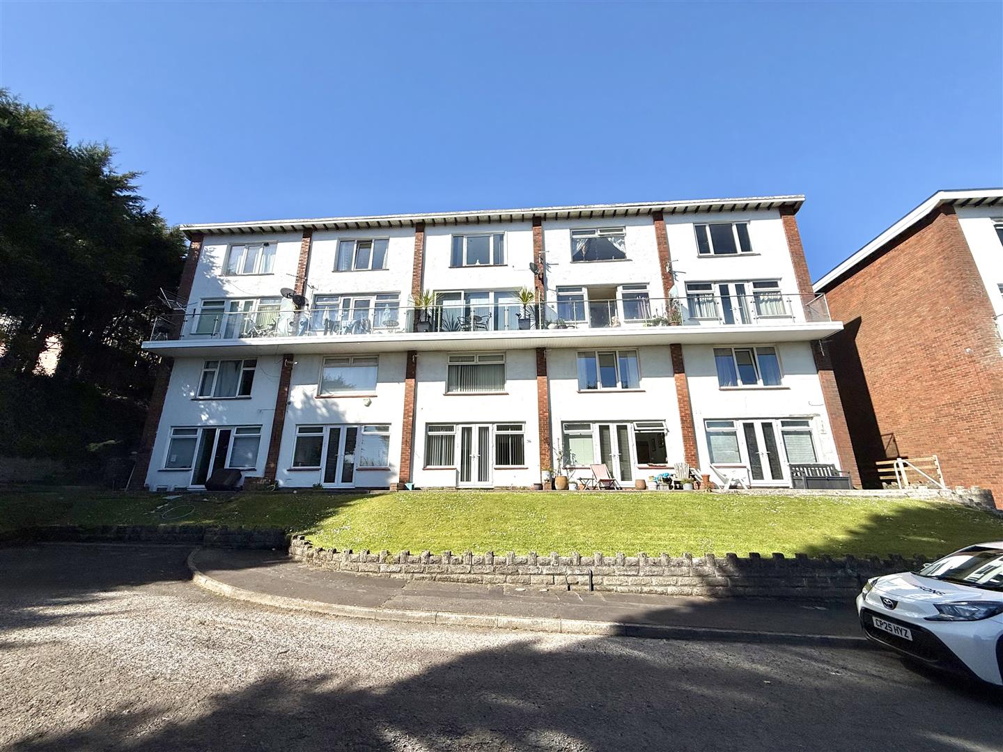 Glan Yr Afon Court, Sketty, Swansea, SA2 9JB